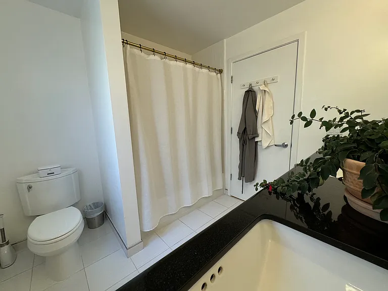 2412 Harrison St #203 — Photo 13