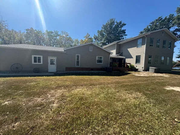 8157 Nancy Rose Ln, Du Quoin, IL 62832