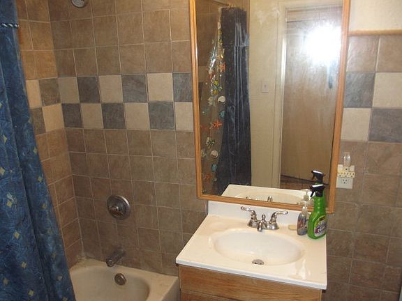3rd image of 3800 N Dixie Blvd