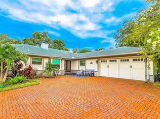 915 Maple Ridge Rd N, Palm Harbor, FL 34683