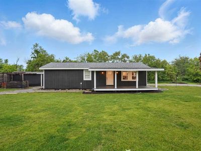 905 Holiday Ln, Coralville, IA, 52241