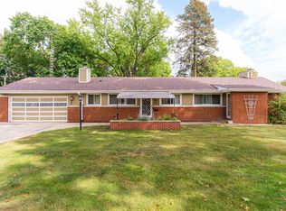 1543 W Downer Pl, Aurora, IL 60506