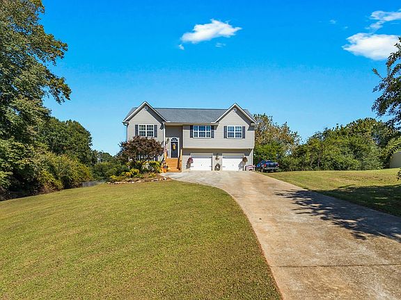 2nd image of 382 Mallard Pond Cir