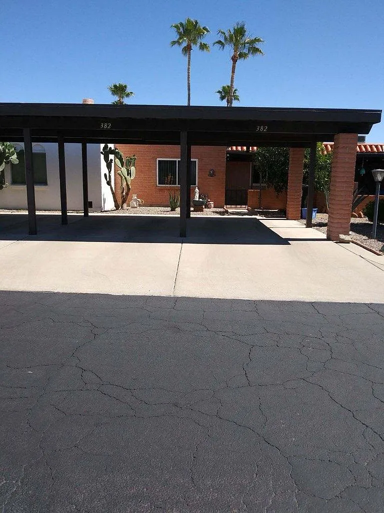 2 bed, 1090 sqft, $1,450 — Photo 2