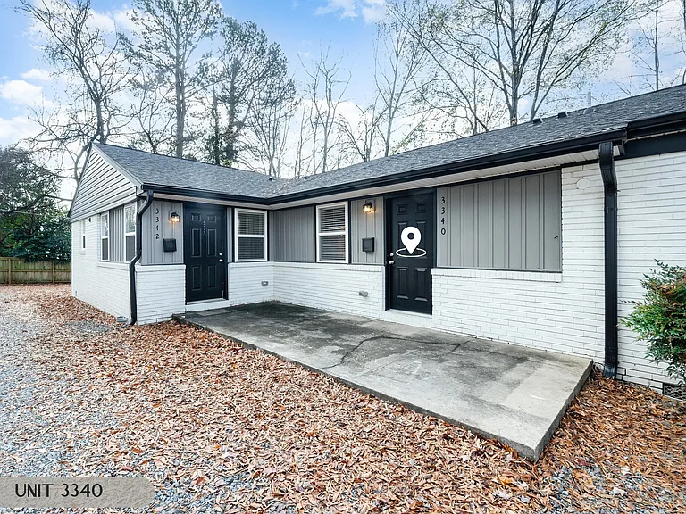 3340 Washburn Ave — Photo 2
