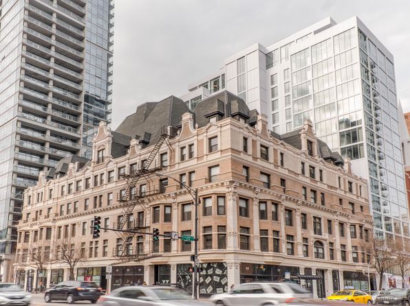 108 W Chicago Ave #613