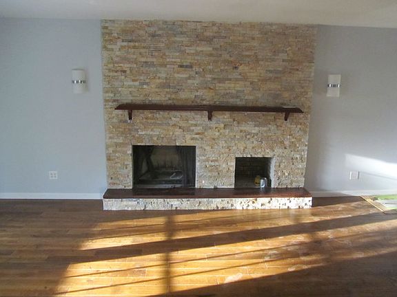 4th image of 2571 Forest Glen Pkwy