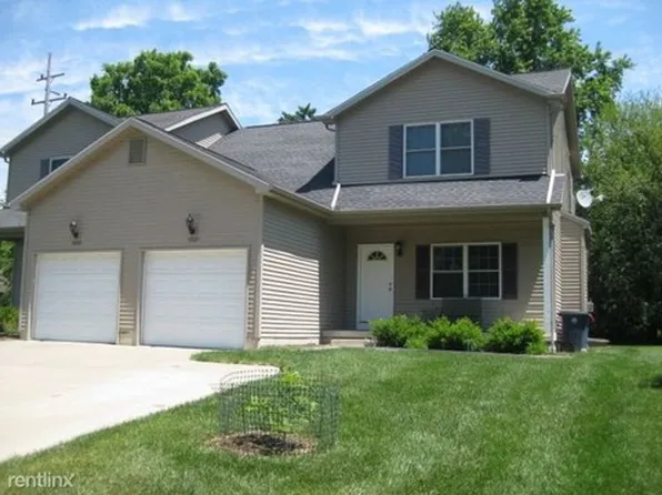 3029 Charing Cross Rd, Ann Arbor, MI 48108