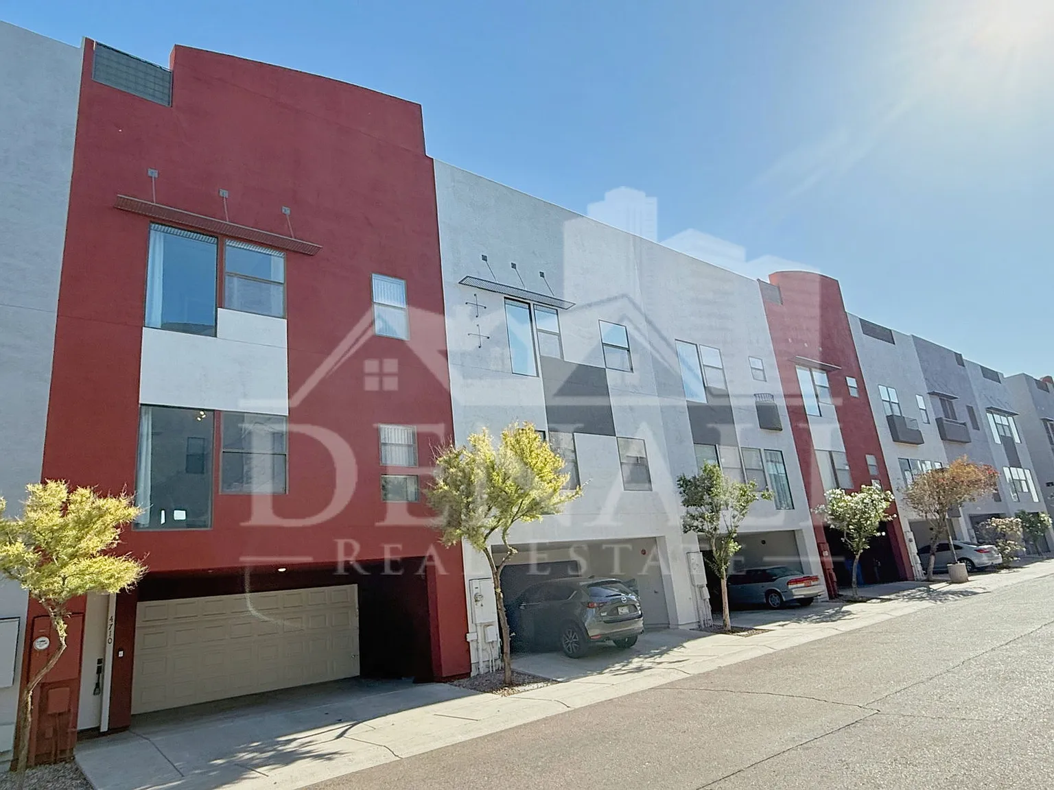 3 bed, 2.5 bath, 1695 sqft, $2,195 — Photo 3