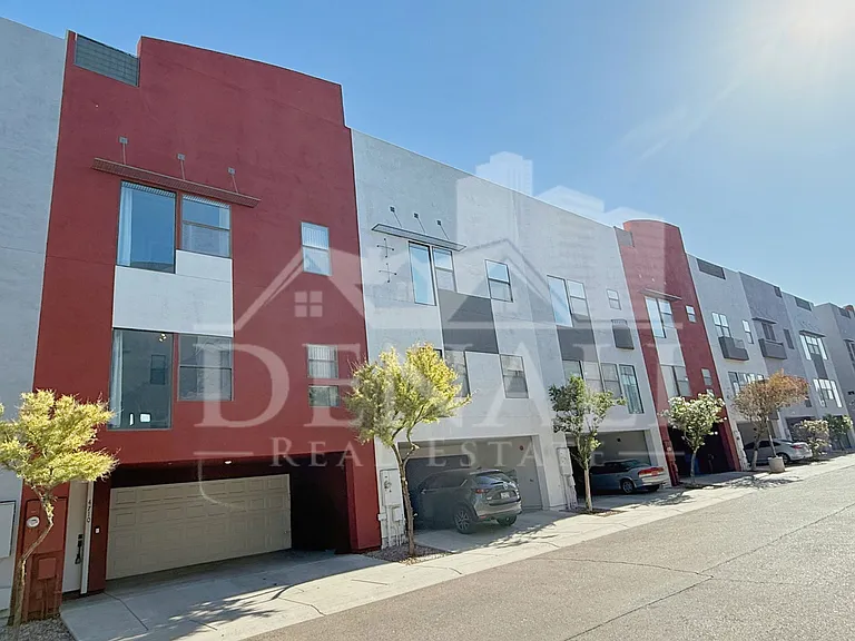4710 E Culver St — Photo 3