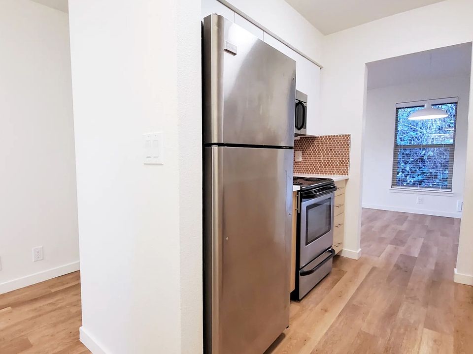 1st image of 2811 130th Ave SE #13079907