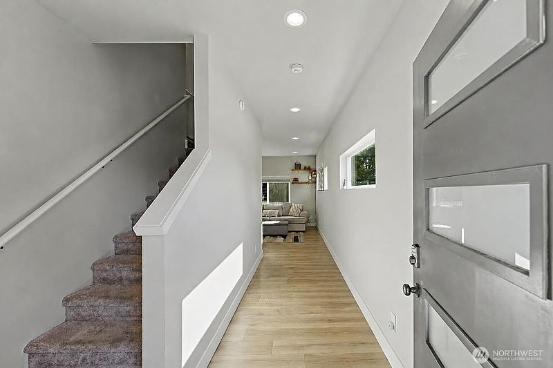 3rd image of 324 123rd Street S