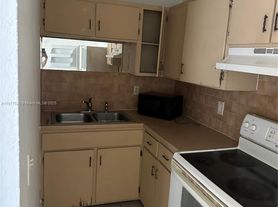 9614 NW 5th Ave, Miami, FL