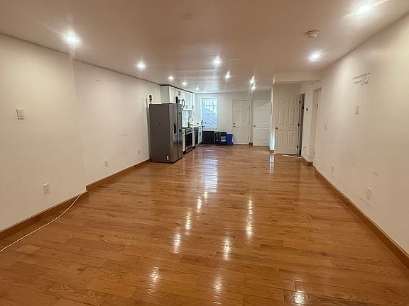 2nd image of 160 Washington Ave #1
