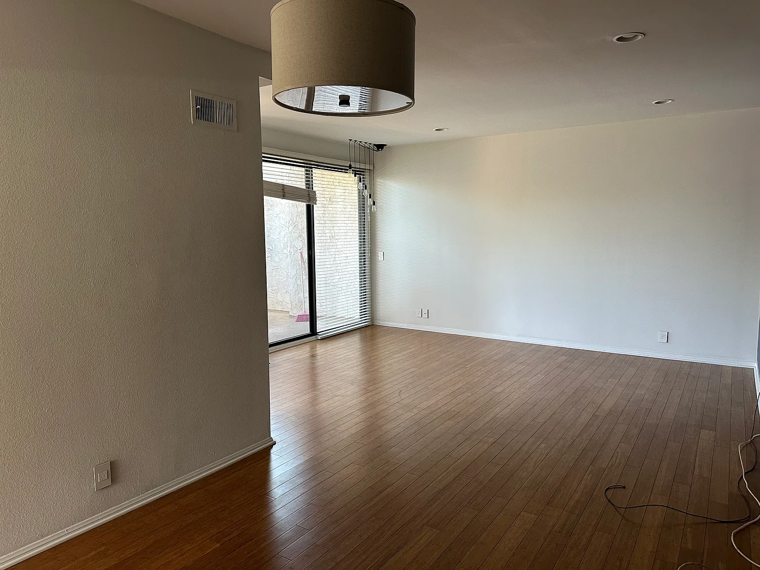 2 bed, 1422 sqft, $3,695 — Photo 3