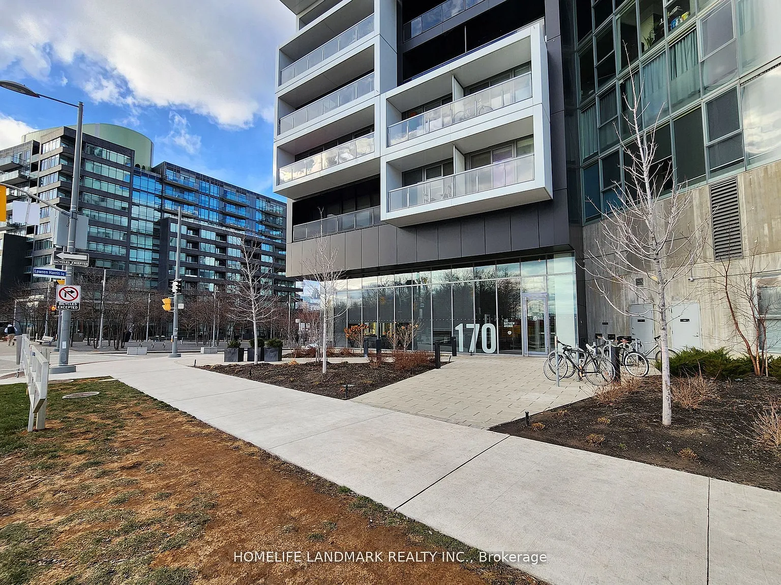 River City 3 — Photo 3