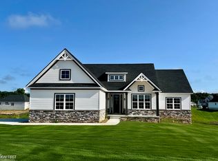 12427 Janes Lndg, South Lyon, MI 48178