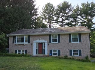 2301 Conley Ln, Lancaster, PA 17603