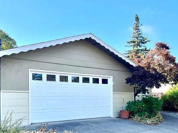 (undisclosed Address), Napa, CA 94558