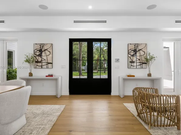 5835 SW 81st St, South Miami, FL 33143