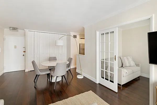 Sold by Compass | media 15