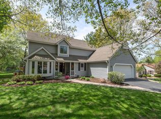 655 Cardiff Dr, Hartland, WI 53029