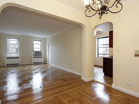 4th image of 3015 Riverdale Ave APT 6K