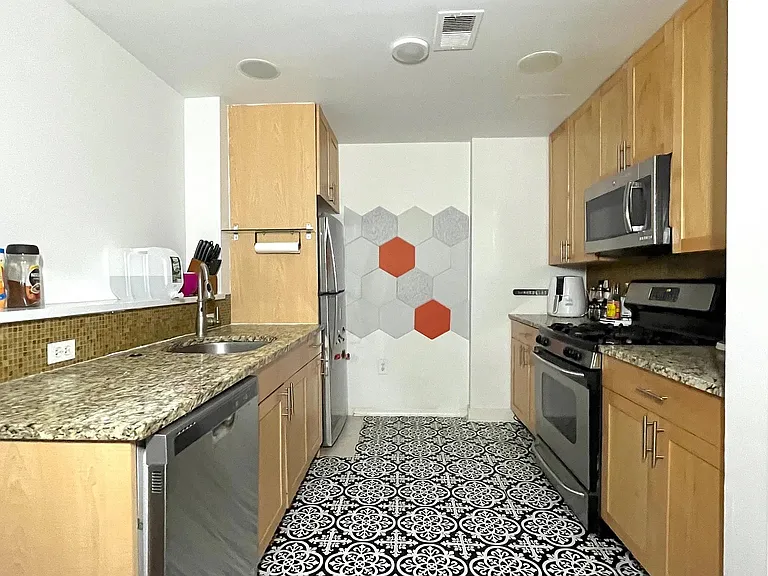159 2nd St #702 — Photo 17