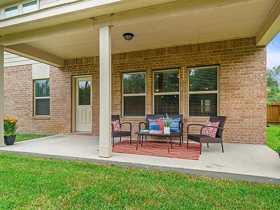 5th image of 174 Meadow Valley Dr