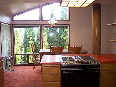 3rd image of 2926 NE 193rd St