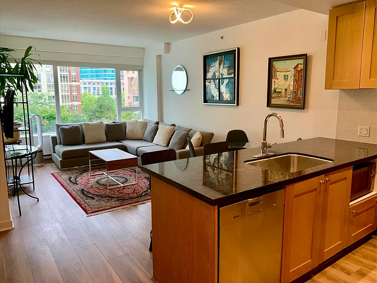 821 Cambie St #701 — Photo 1