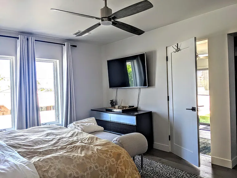 7662 E Minnezona Ave — Photo 14