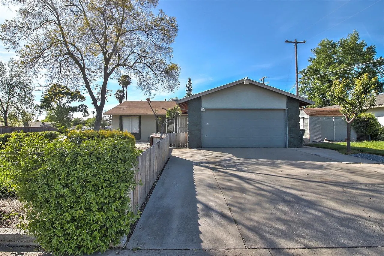 8301 Shady Crest Way photo 1