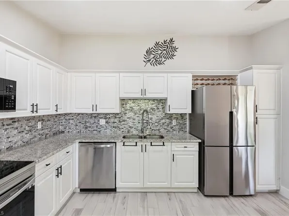 3207 Horse Carriage WAY #10, NAPLES, FL 34105