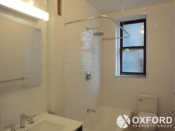 4th image of 207 W 98th St APT 5C