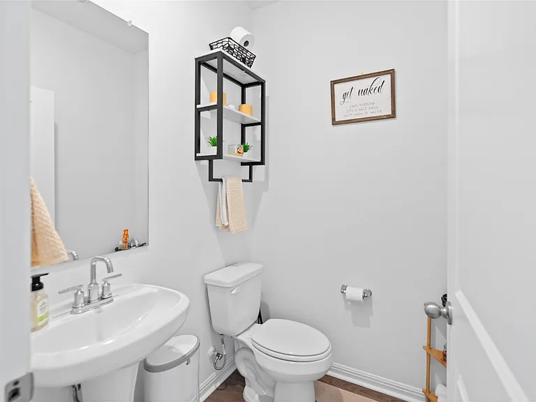 143 Santa Rosa Ln — Photo 25