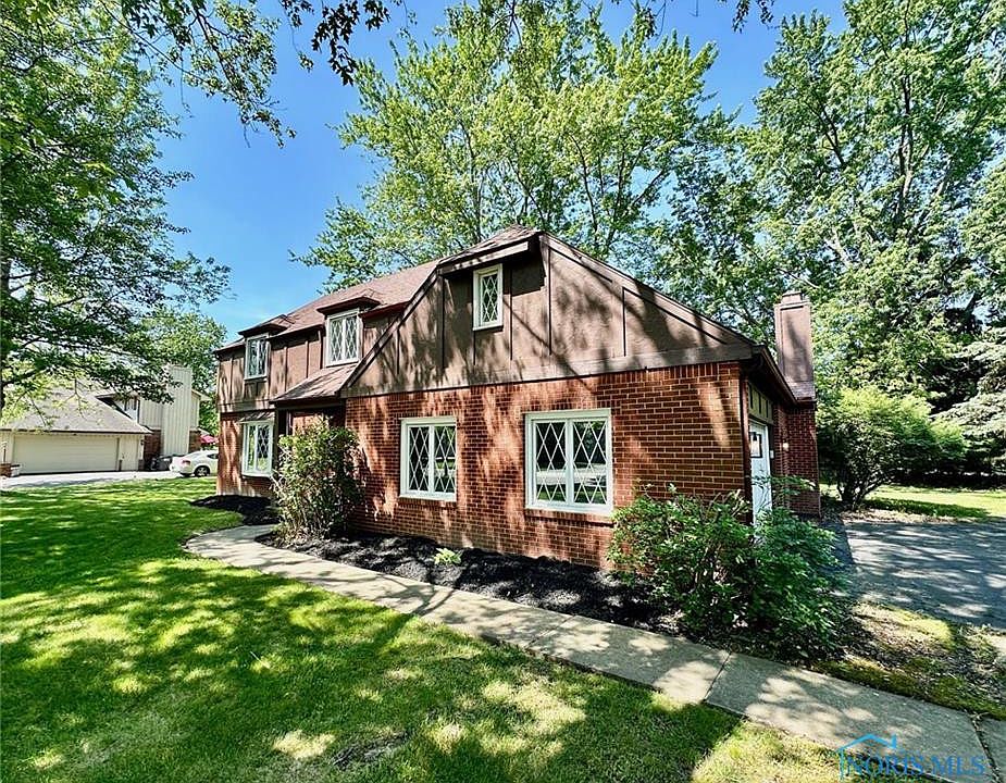1st image of 5660 Cresthaven Ln