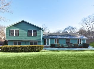 6 Overlook Dr, Danvers, MA 01923