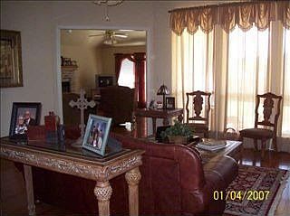 4th image of 313 Casas Del Norte St