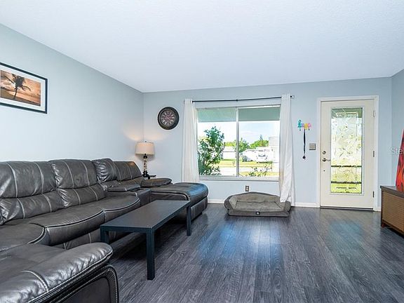 5th image of 8267 Alam Ave
