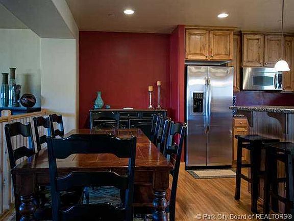 3rd image of 5643 N Oslo Ln