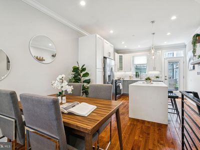 2040 Manton St, Philadelphia, PA, 19146