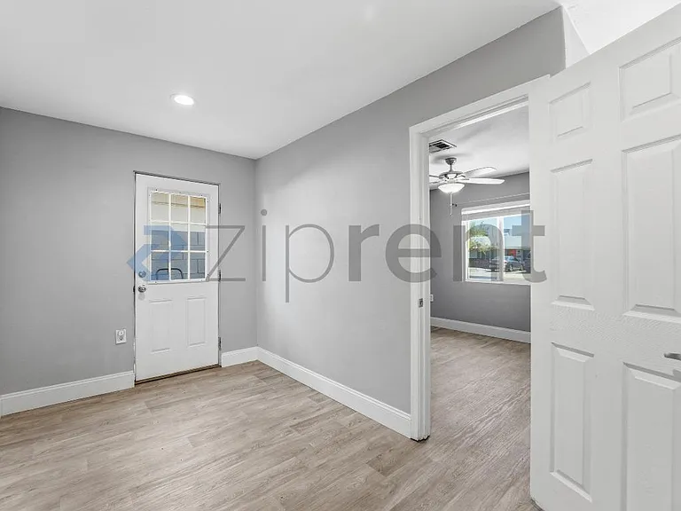 1228 E Barbara Dr — Photo 25