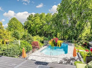 33 Thorny Brae Dr, Markham, ON L3T 3G5