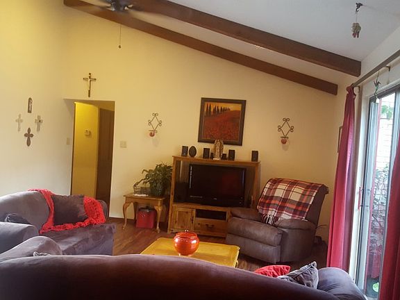 2nd image of 2729 Iris Ave