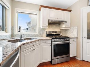 69 NE Hampstead Gdns NW, Calgary, AB T3A 5Y5