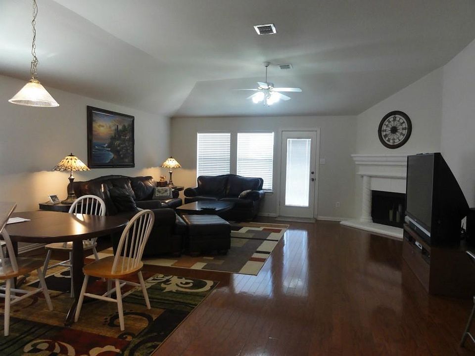 1st image of 2338 Jaguar Dr