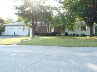 45 Scenic Dr, Leominster, MA 01453
