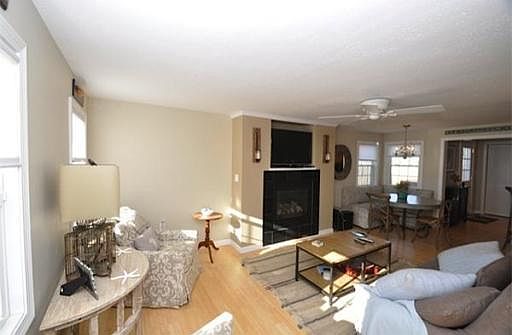 5th image of 75 Prospect St