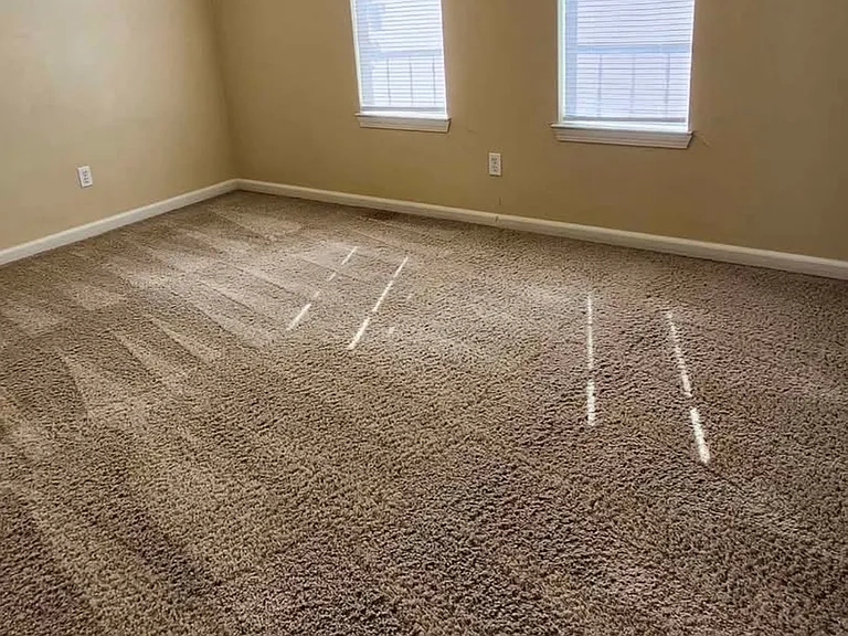 524 Warwick Dr — Photo 5